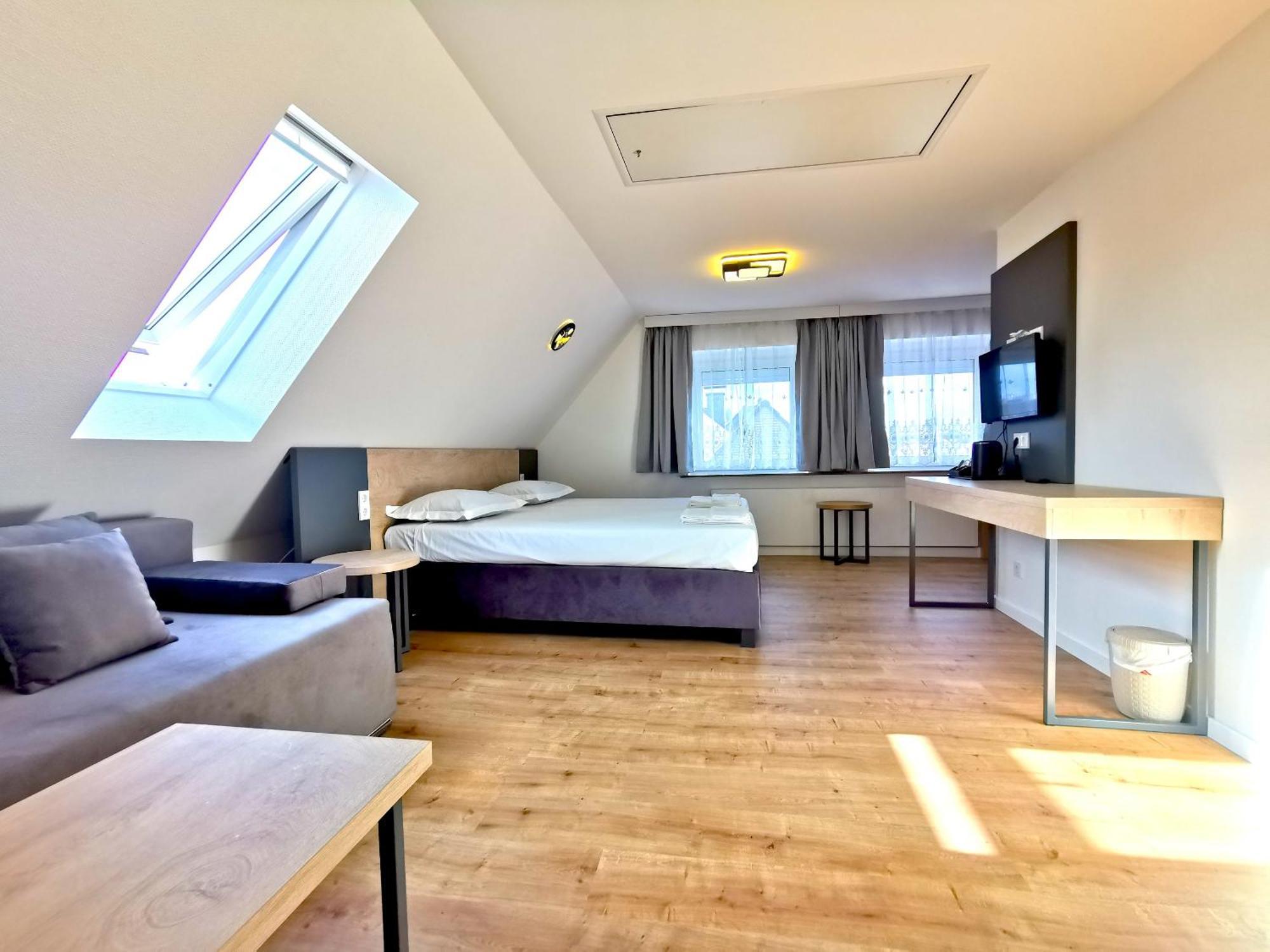 Home Inn Hotel Dormagen Εξωτερικό φωτογραφία