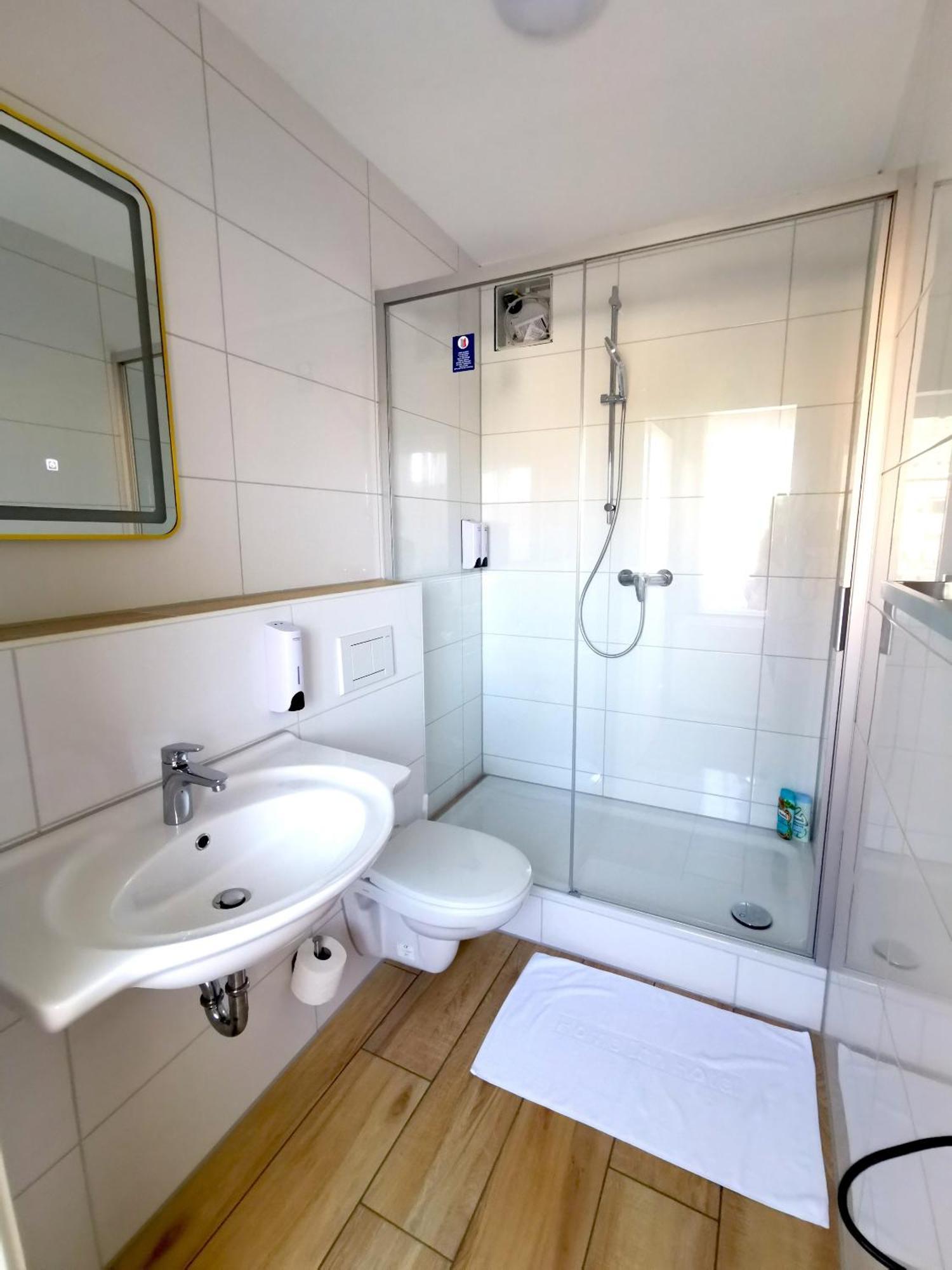 Home Inn Hotel Dormagen Εξωτερικό φωτογραφία