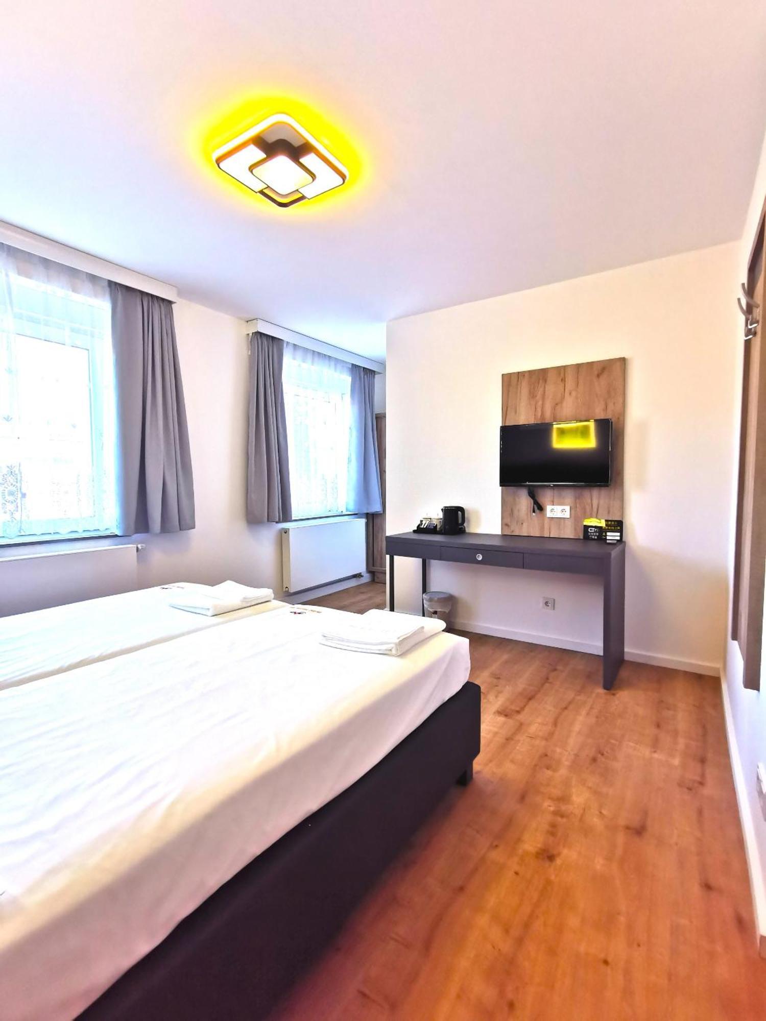 Home Inn Hotel Dormagen Εξωτερικό φωτογραφία