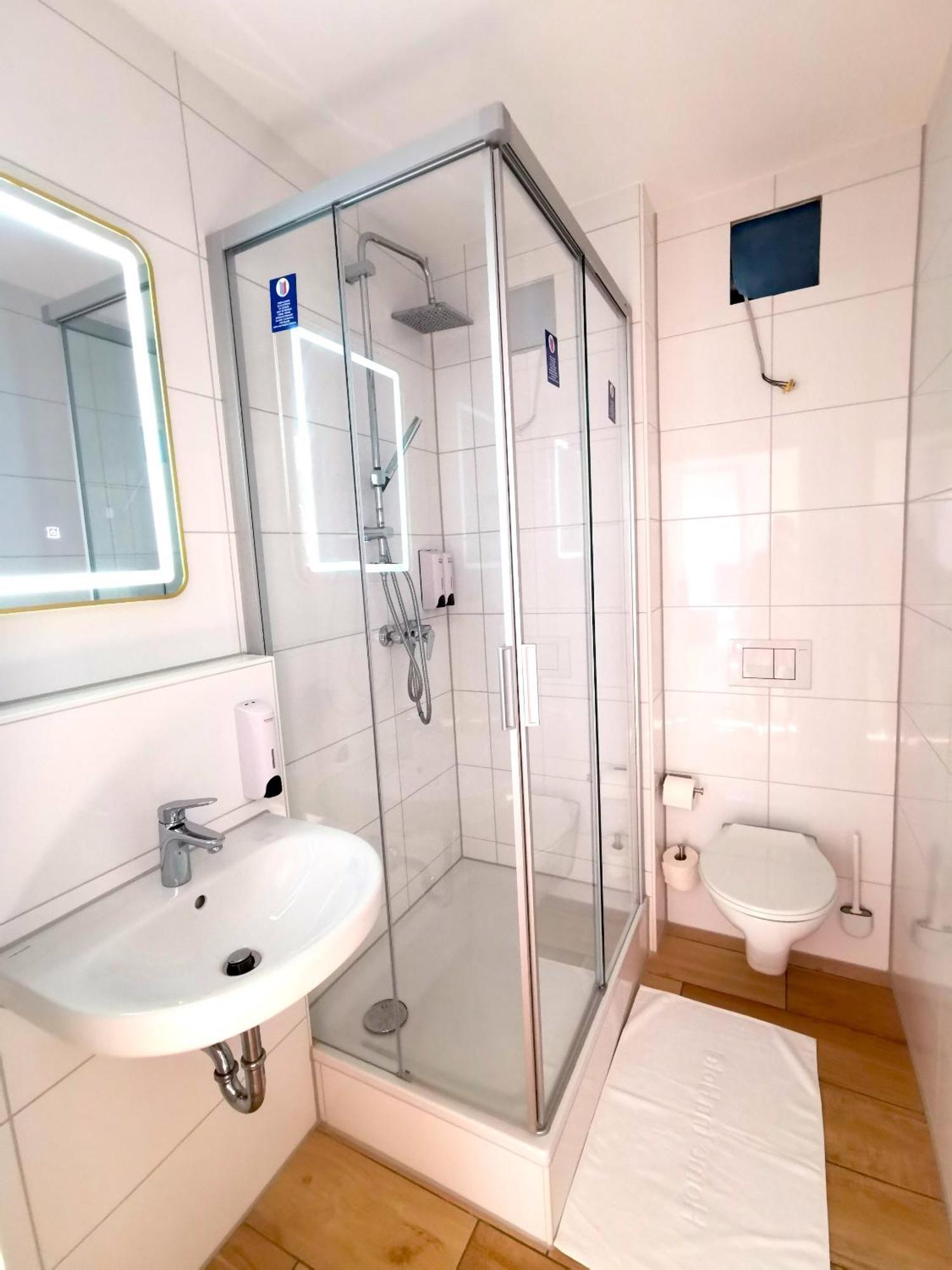 Home Inn Hotel Dormagen Εξωτερικό φωτογραφία